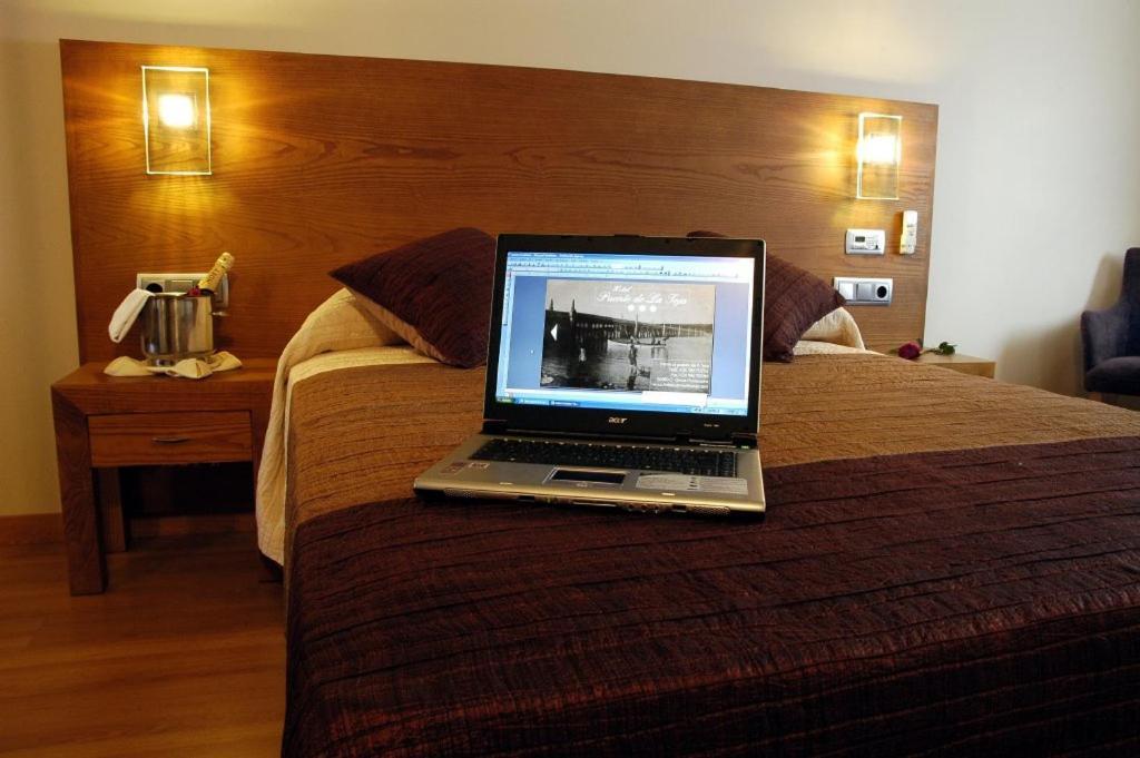 Hotel Puente De La Toja О Грове Екстериор снимка