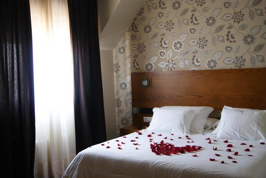 Hotel Puente De La Toja О Грове Екстериор снимка